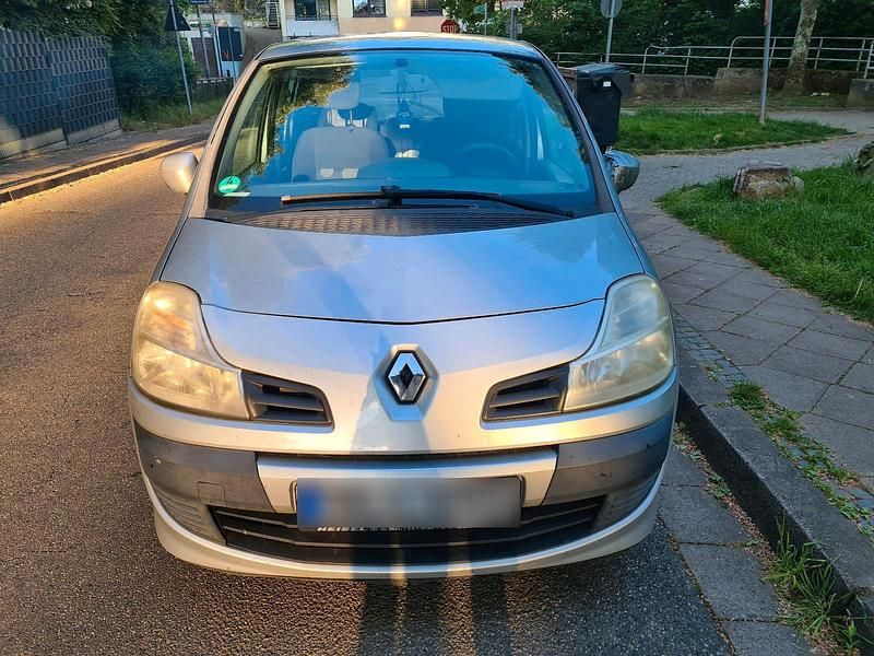 Begagnad Renault Modus 2008 Silver Minibuss