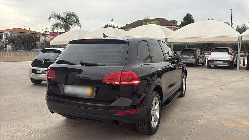 Second-hand VW Touareg 2013 Negru SUV