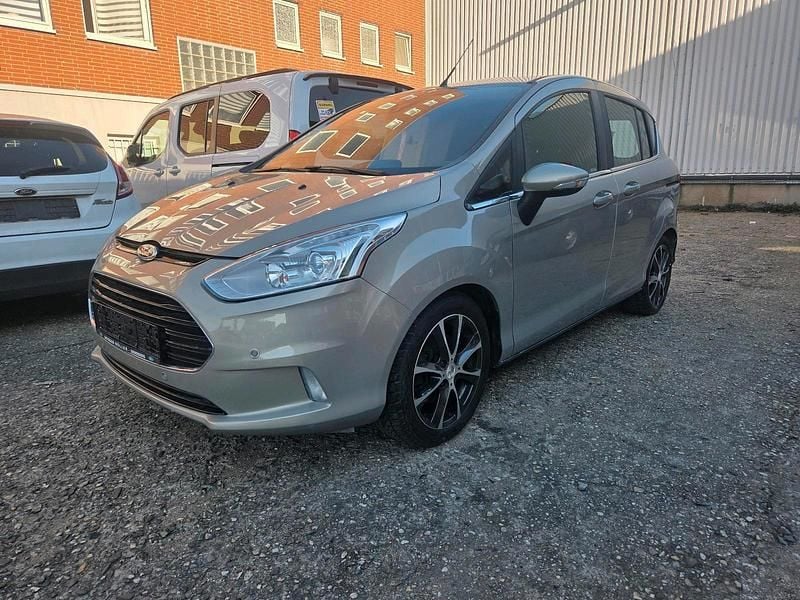 Second-hand Ford B-MAX 100 CP (73 kW) 2015 Auriu Monovolum