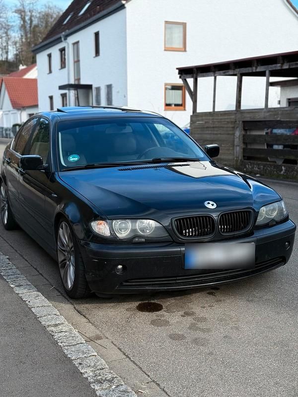 Gebraucht BMW 320 170 PS (125 kW) 2003 Schwarz Limousine