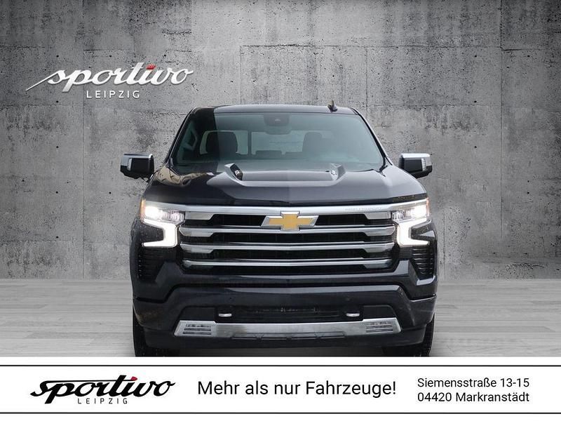 Grau Gebraucht 2024 Chevrolet Silverado SUV | 89.989 € - Bild 1/4