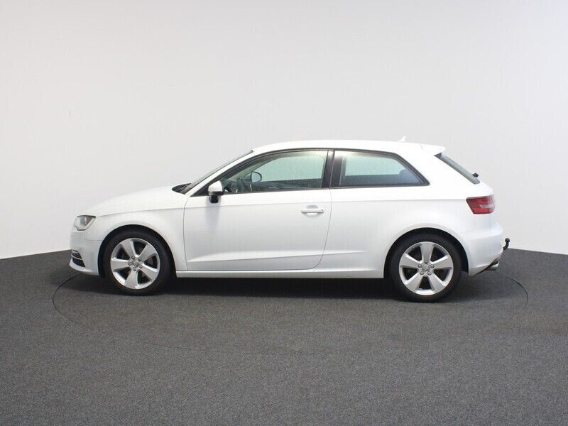 Gebraucht Audi A3 Ambition 150 PS (110 kW) 2015 Weiss Limousine