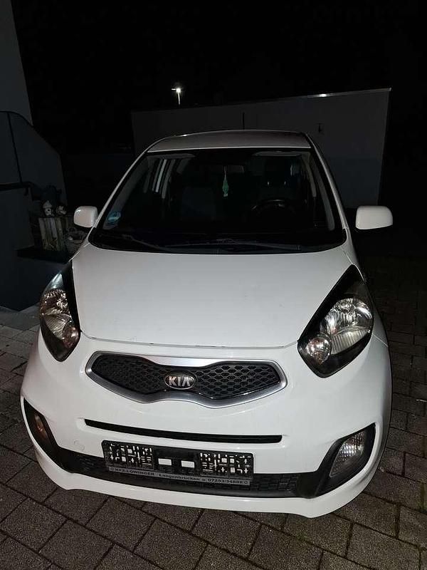 Gebraucht Kia Picanto 69 PS (50 kW) 2013 Weiß Kleinwagen