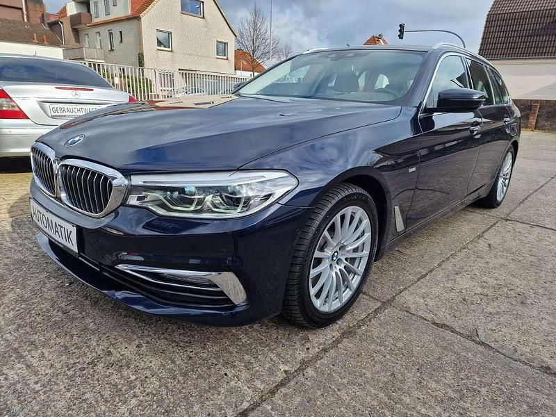 Blau Gebraucht 2018 BMW 530 Luxury Line Kombi | 21.900 € (Fairer Preis) - Bild 1/4