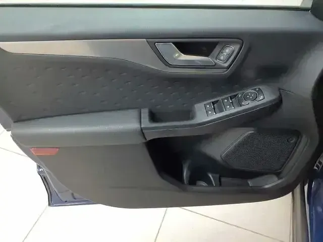 Używany Ford Kuga Titanium 190 KM (139 kW) 2020 Niebieski SUV