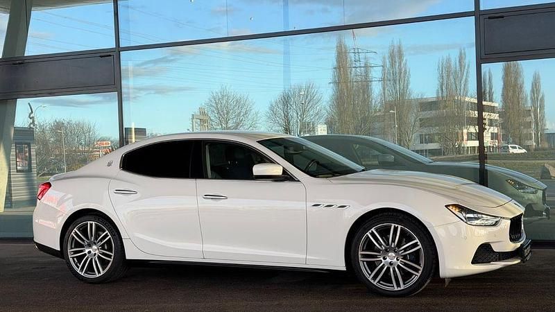 Gebraucht Maserati Ghibli 409 PS (300 kW) 2015 Weiß Coupé