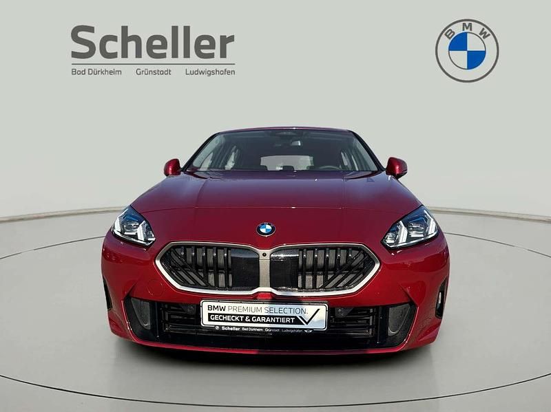 Używany BMW 120 170 KM (125 kW) 2025 Czerwony Hatchback