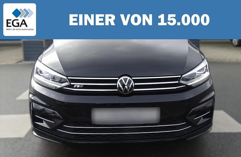 Gebraucht VW Touran Highline 150 PS (110 kW) 2024 Metallic Van / Kleinbus