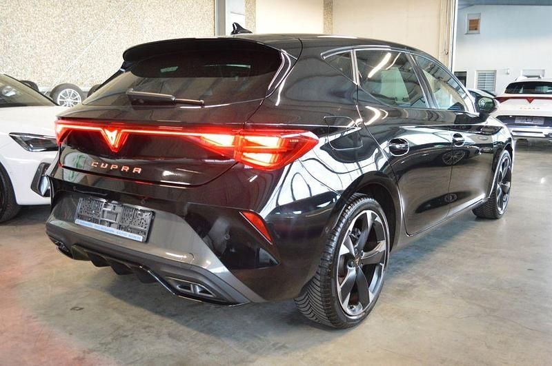 Gebraucht Cupra Leon 150 PS (110 kW) 2025 Schwarz Limousine