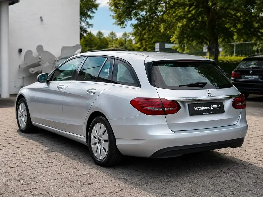 Gebraucht Mercedes C200 150 PS (110 kW) 2019 Silber Kombi
