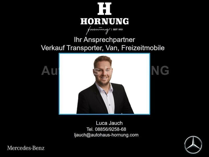 Blau Gebraucht 2020 Mercedes V300 Van / Kleinbus | 49.700 € (Guter Preis) - Bild 1/1