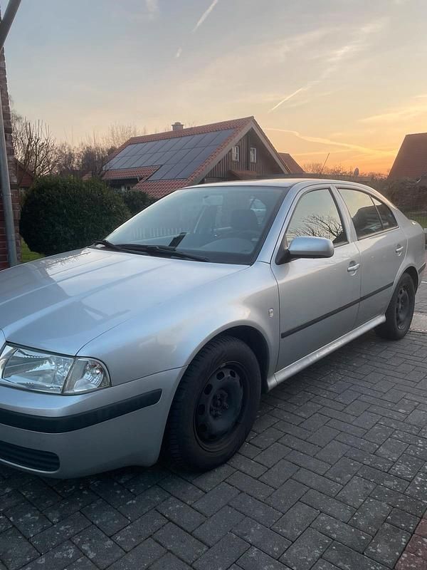 Gebraucht Skoda Octavia 102 PS (75 kW) 2008 Silber Limousine