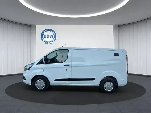 Gebraucht Ford Transit Custom Trend 131 PS (96 kW) 2022 Weiß Van