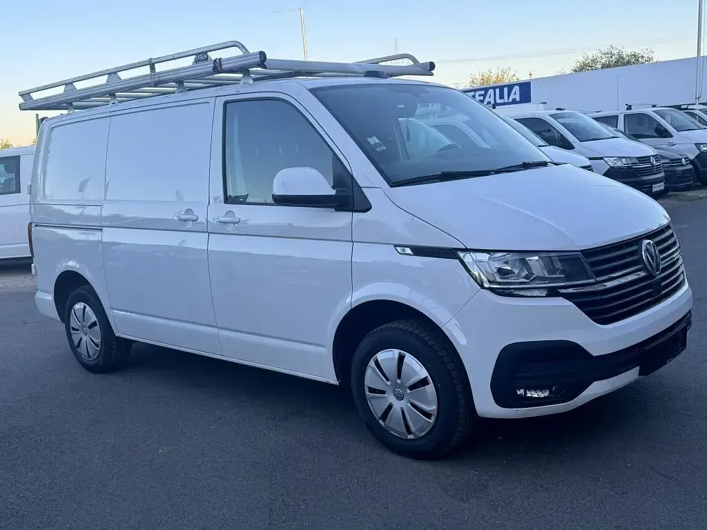 Second-hand VW Transporter 150 CP (110 kW) 2022 Alb Van