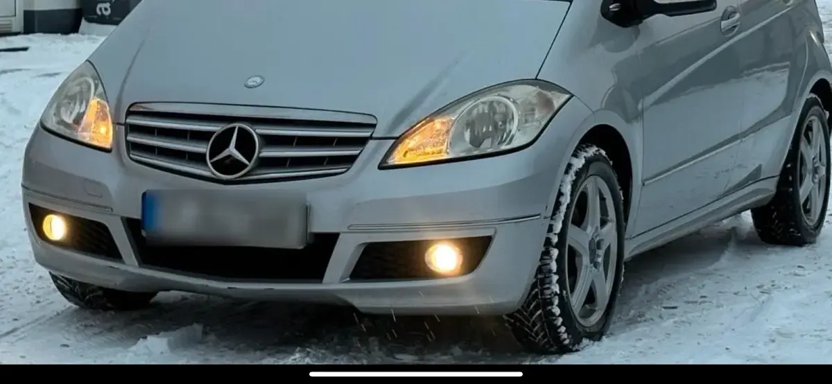 Gebraucht Mercedes A160 82 PS (60 kW) 2011 Grau Kleinwagen