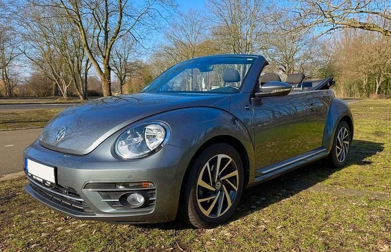 Gebraucht VW Beetle Sound 105 PS (77 kW) 2017 Grau Kleinwagen
