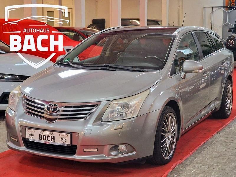 Grau Gebraucht 2009 Toyota Avensis TEC-Edition Kombi | 8.499 € - Bild 1/4