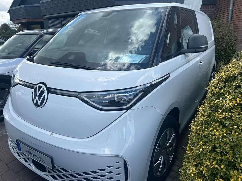 Second-hand VW ID. Buzz 150 kW (204 CP) 2023 Alb Monovolum
