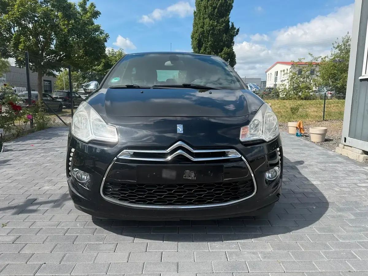 Gebraucht Citroën DS3 120 PS (88 kW) 2013 Schwarz Kleinwagen