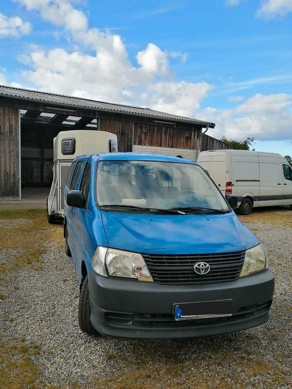 Blau Gebraucht 2007 Toyota HiAce Van / Kleinbus | 2.800 € (Superpreis) - Bild 1/2