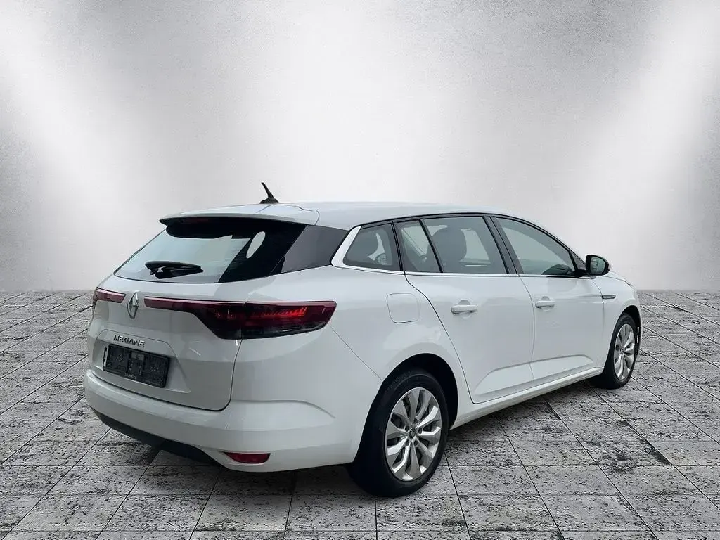Gebraucht Renault Mégane Life 116 PS (85 kW) 2021 Weiß Limousine