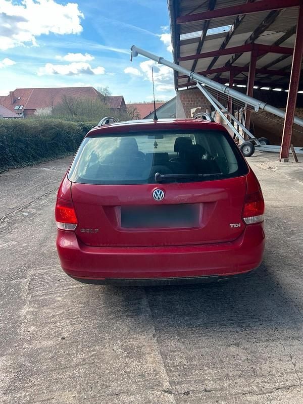 Gebraucht VW Golf V 105 PS (77 kW) 2009 Rot Kombi