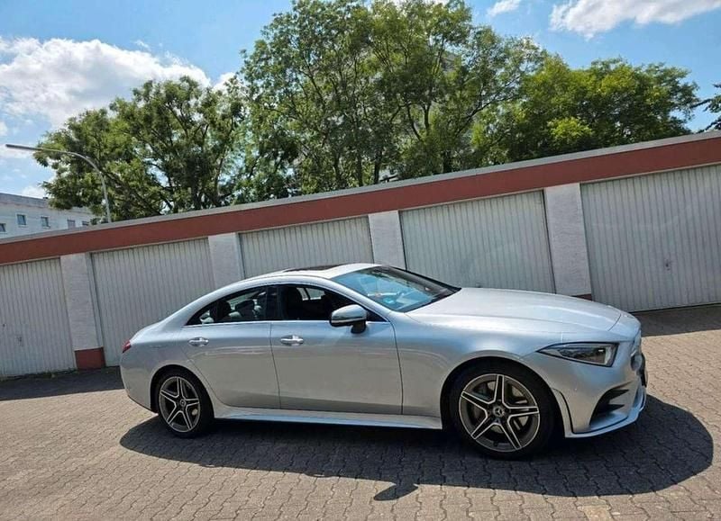 Gebraucht Mercedes CLS300 AMG line 245 PS (180 kW) 2019 Silber Coupé