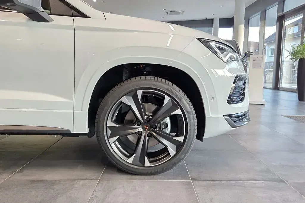 Neu Cupra Ateca 190 PS (139 kW) 2026 Weiß SUV