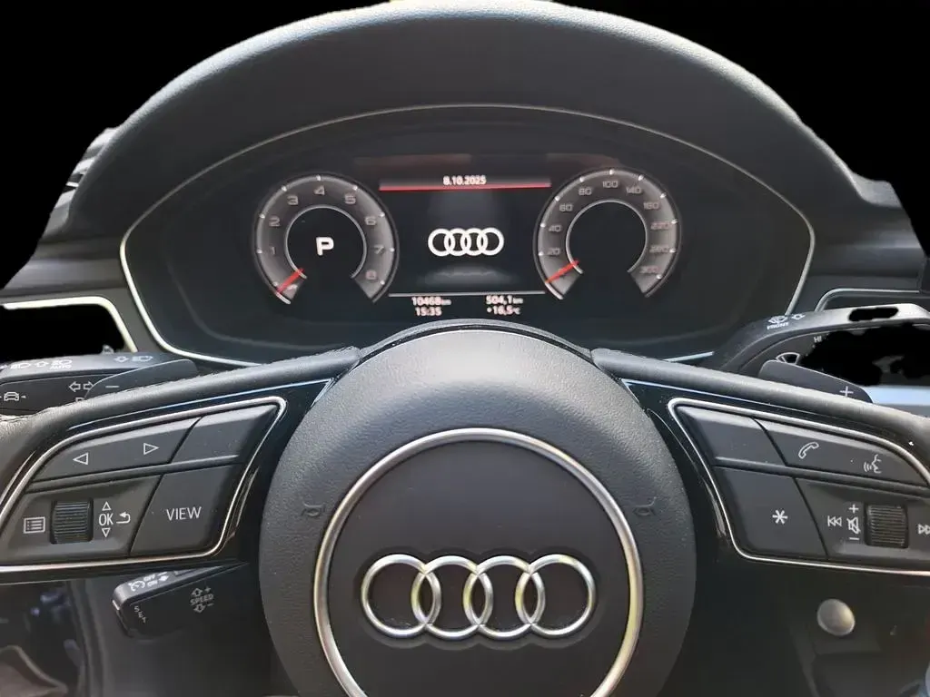Gebraucht Audi A4 Advanced 150 PS (110 kW) 2024 Blau Kombi