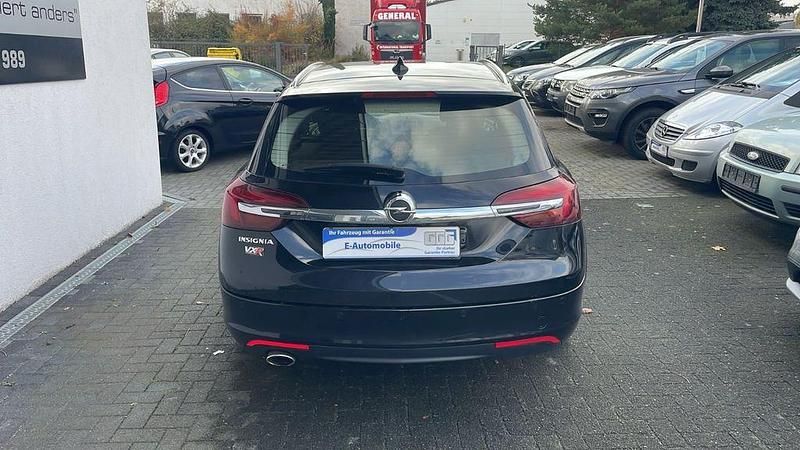 Gebraucht Opel Insignia 170 PS (125 kW) 2017 Schwarz Kombi