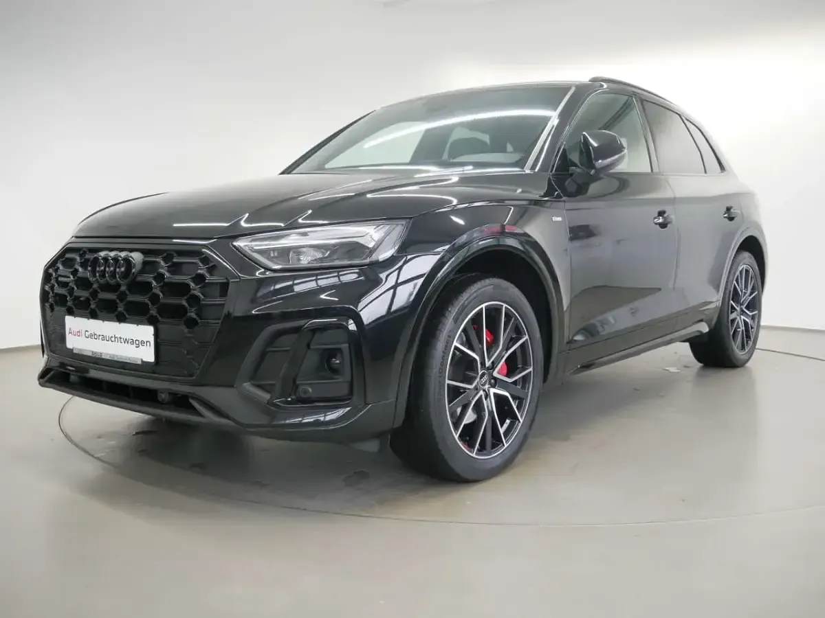Gebraucht Audi Q5 S-Line 204 PS (150 kW) 2022 Mythosschwarz metallic SUV