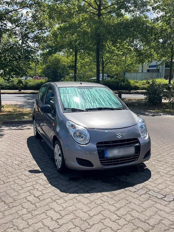 Gebraucht Suzuki Alto 60 PS (44 kW) 2014 Grau Kleinwagen