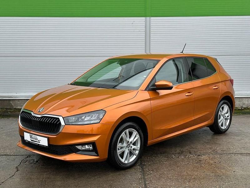 Orange Neu 2025 Skoda 105 Limousine | 21.090 € - Bild 1/2