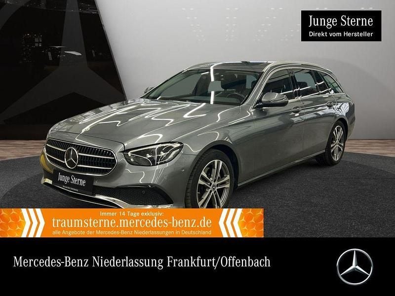 Grau Gebraucht 2022 Mercedes E220 Avantgarde Limousine | 39.990 € (Teuer) - Bild 1/3