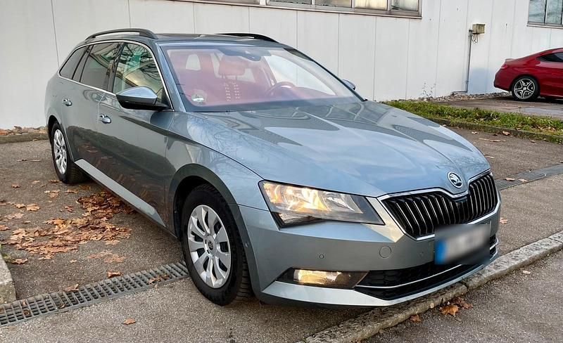 Gebraucht Skoda Superb 190 PS (139 kW) 2017 Silber Kombi