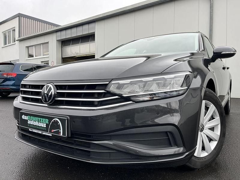 Gebraucht VW Passat Conceptline 150 PS (110 kW) 2022 Grau Kombi