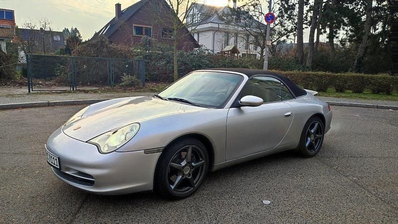 Silber Gebraucht 2003 Porsche 911 Carrera Cabriolet Cabrio | 22.399 € (Superpreis) - Bild 1/4