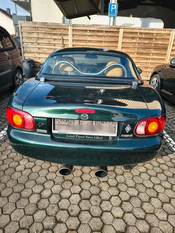 Grün Gebraucht 1999 Mazda MX5 Cabrio | 3.200 € (Fairer Preis) - Bild 1/4