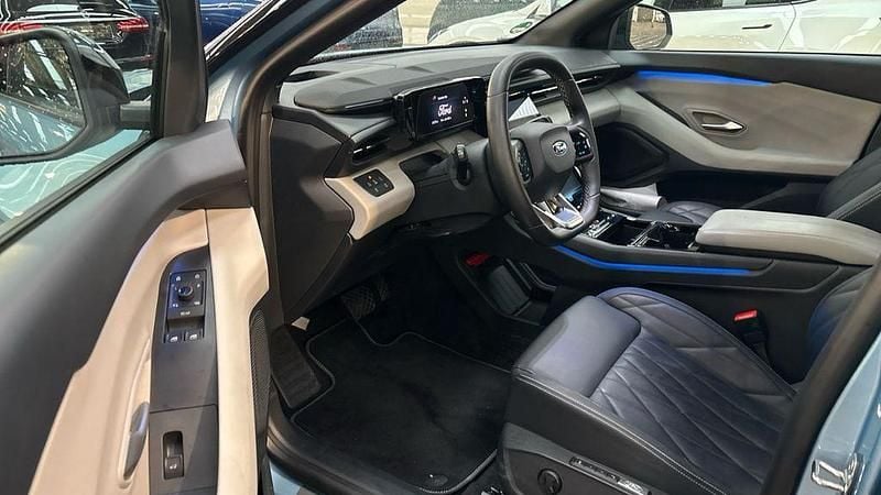 Gebraucht Ford Explorer Premium 250 kW (340 PS) 2024 Blau SUV