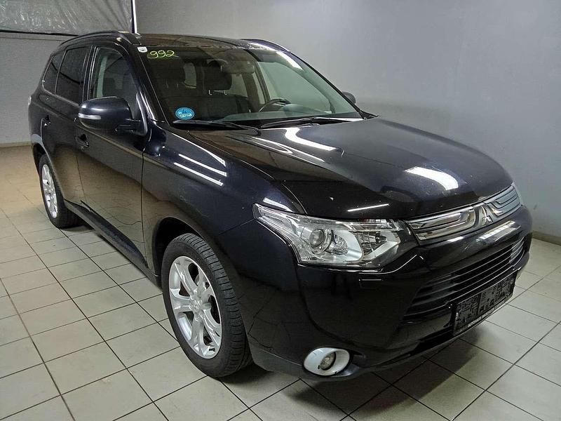 Gebraucht Mitsubishi Outlander Invite 150 PS (110 kW) 2013 Schwarz SUV