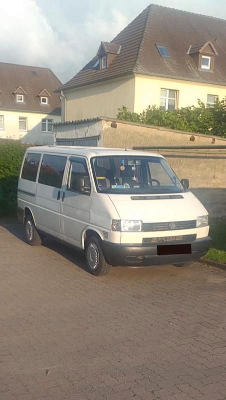 Weiß Gebraucht 1998 VW T4 Van | 4.900 € (Guter Preis) - Bild 1/4