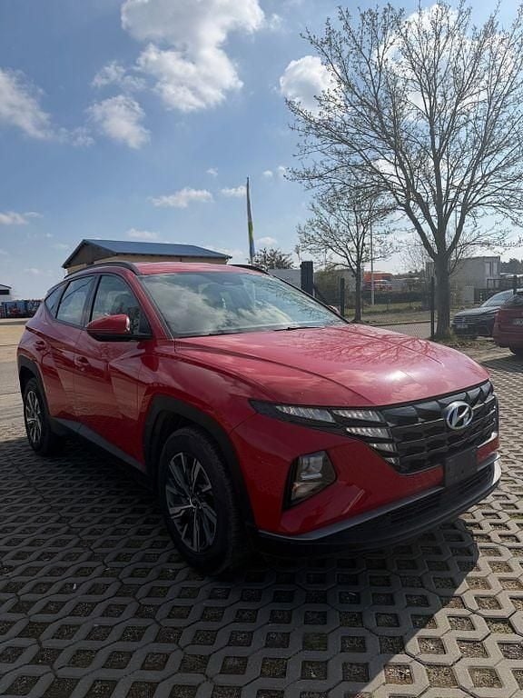 Gebraucht Hyundai Tucson Select 179 PS (131 kW) 2021 Rot SUV