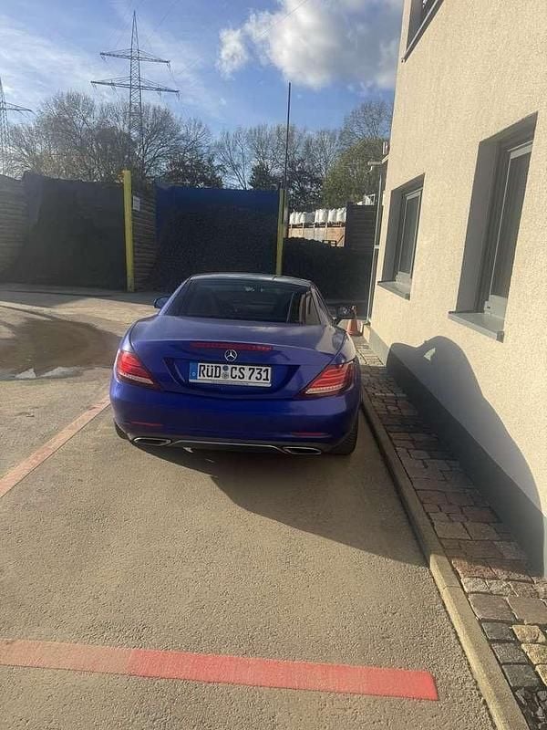 Gebraucht Mercedes SLC180 156 PS (114 kW) 2017 Blau Cabrio