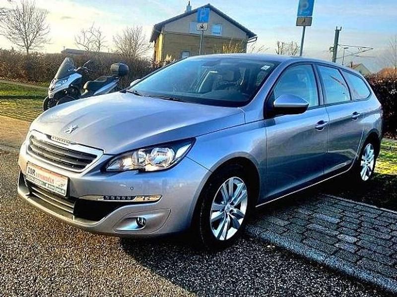 Grau artense/metallic Gebraucht 2015 Peugeot 308 Active Kombi | 6.995 € (Guter Preis) - Bild 1/4