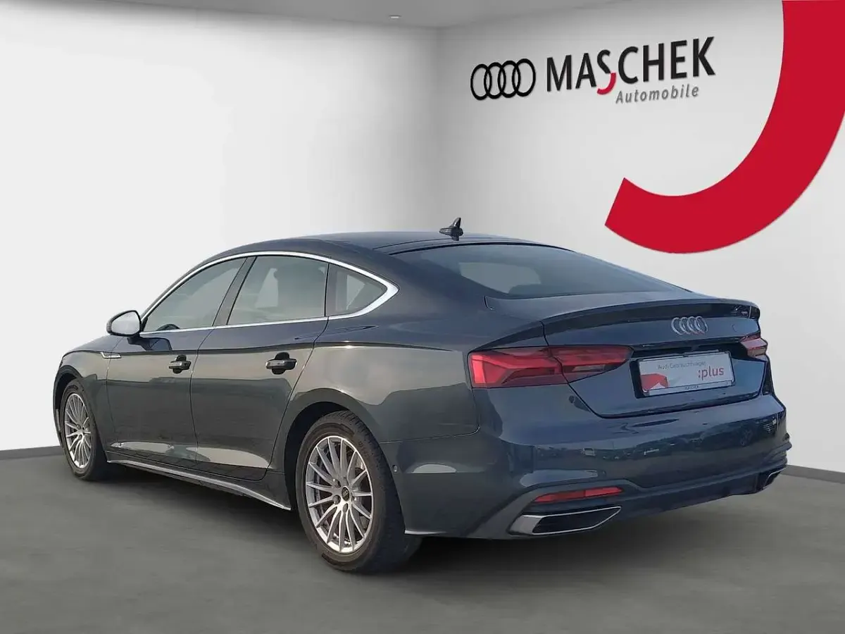 Gebraucht Audi A5 Sportback Basis 204 PS (150 kW) 2022 Manhattangrau metallic Kleinwagen