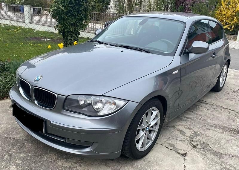 Gebraucht BMW 116 116 PS (85 kW) 2011 Grau Kleinwagen
