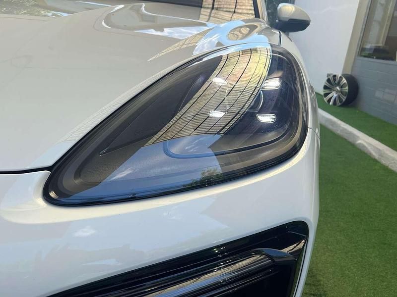 Gebraucht Porsche Cayenne Basis 340 PS (250 kW) 2023 Weiß SUV