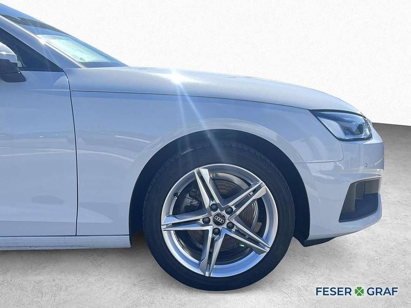 Second-hand Audi A4 Business 163 CP (119 kW) 2024 Alb Break