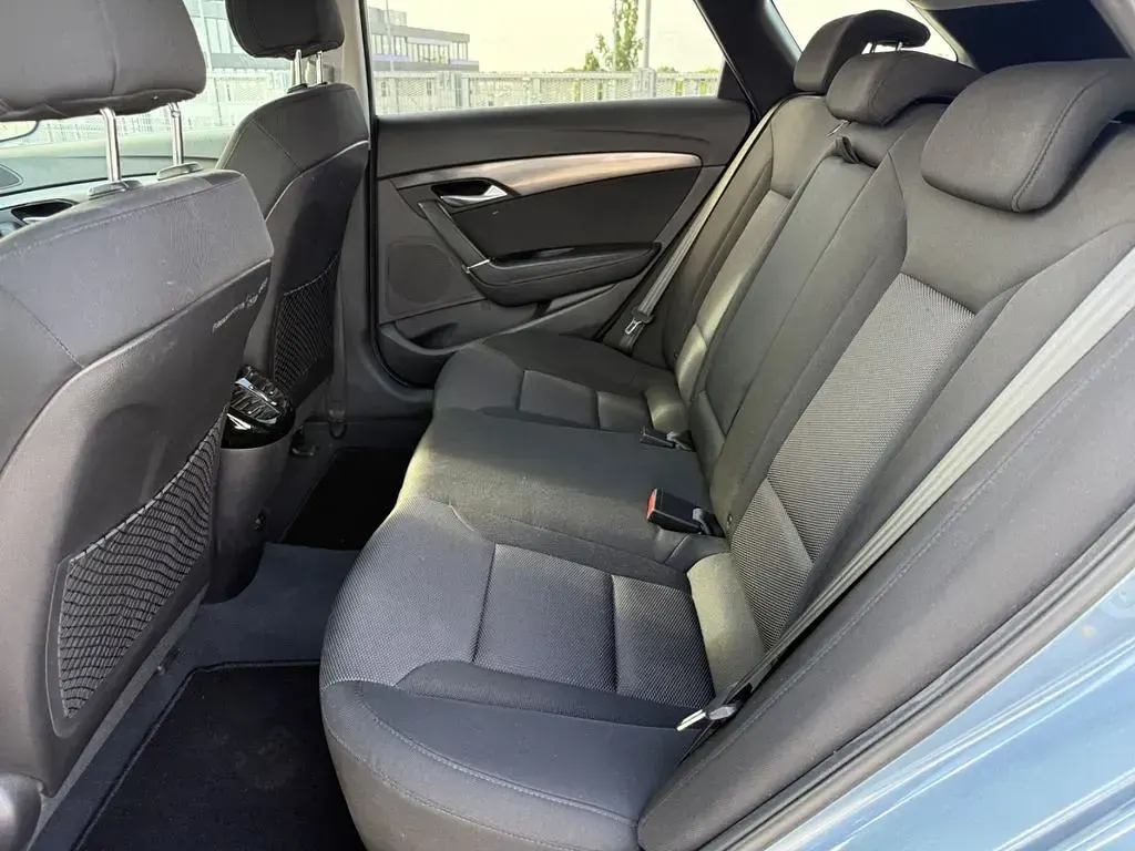 Gebraucht Hyundai i40 Trend 141 PS (103 kW) 2017 Blau Kombi