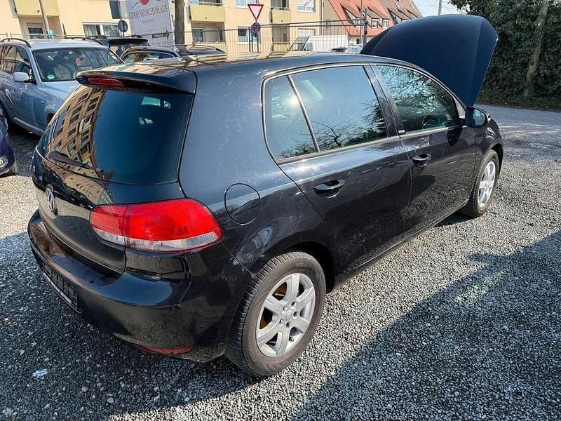 Gebraucht VW Golf VI Style 86 PS (63 kW) 2011 Schwarz Kleinwagen